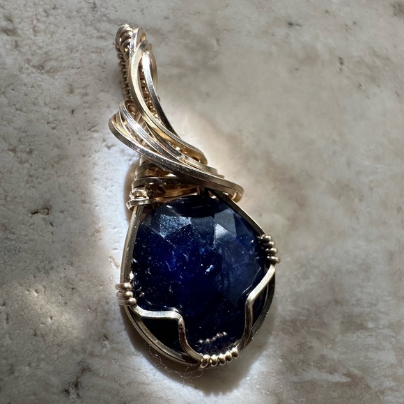 14k Gold Filled Blue Sapphire Necklace Pendant - Picture 4 of 7